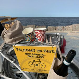 tour in bici con Degustazione vino biologico Sicilia