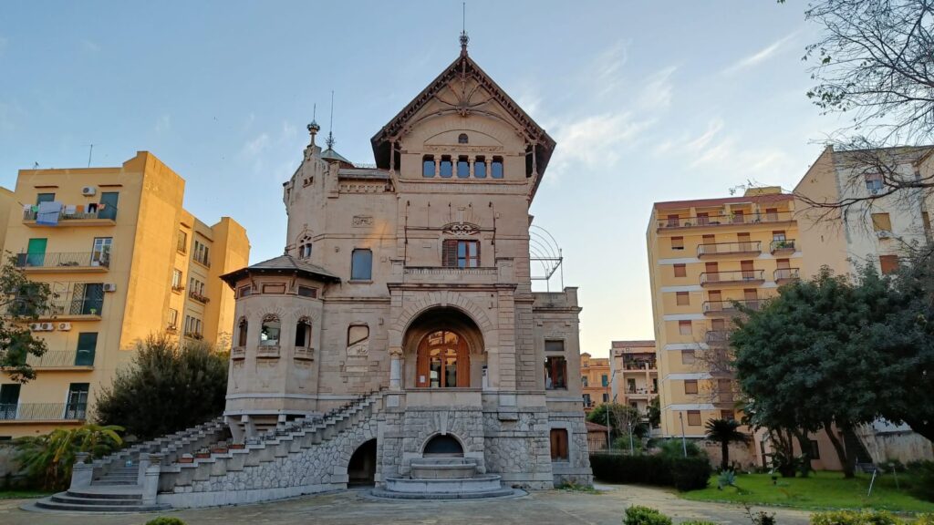 tour in bici villino florio a palermo